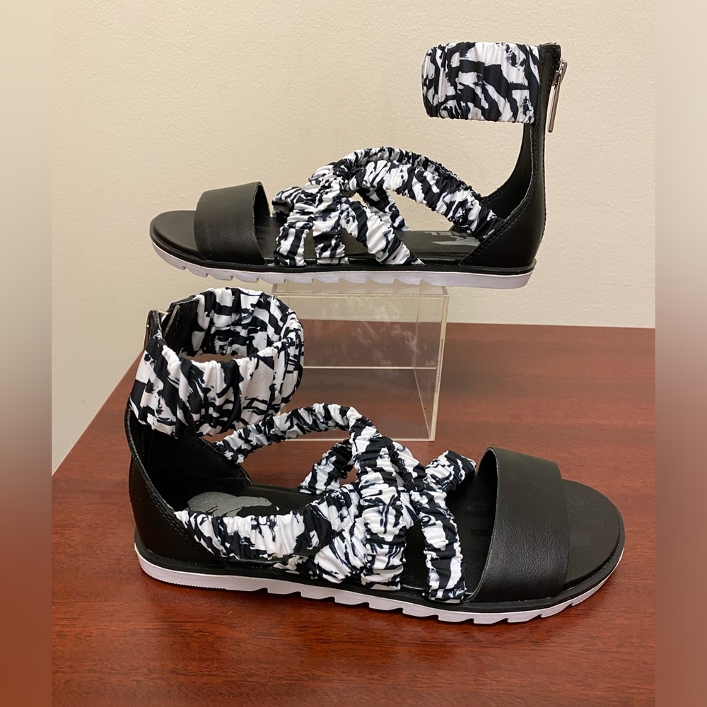 New in box Sorel Women's Ella II Ankle Strap Sandals size 6.5